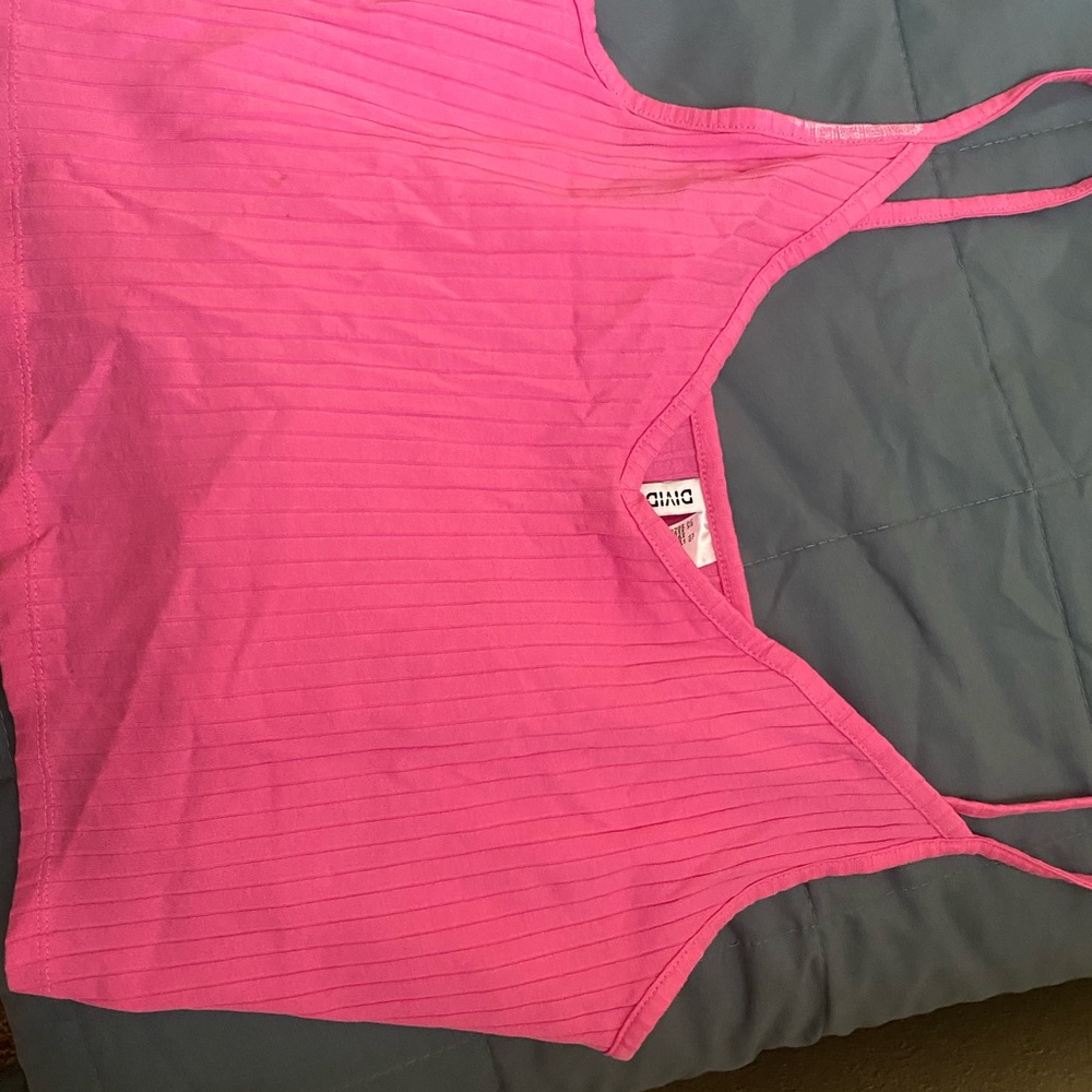 Pink tank top